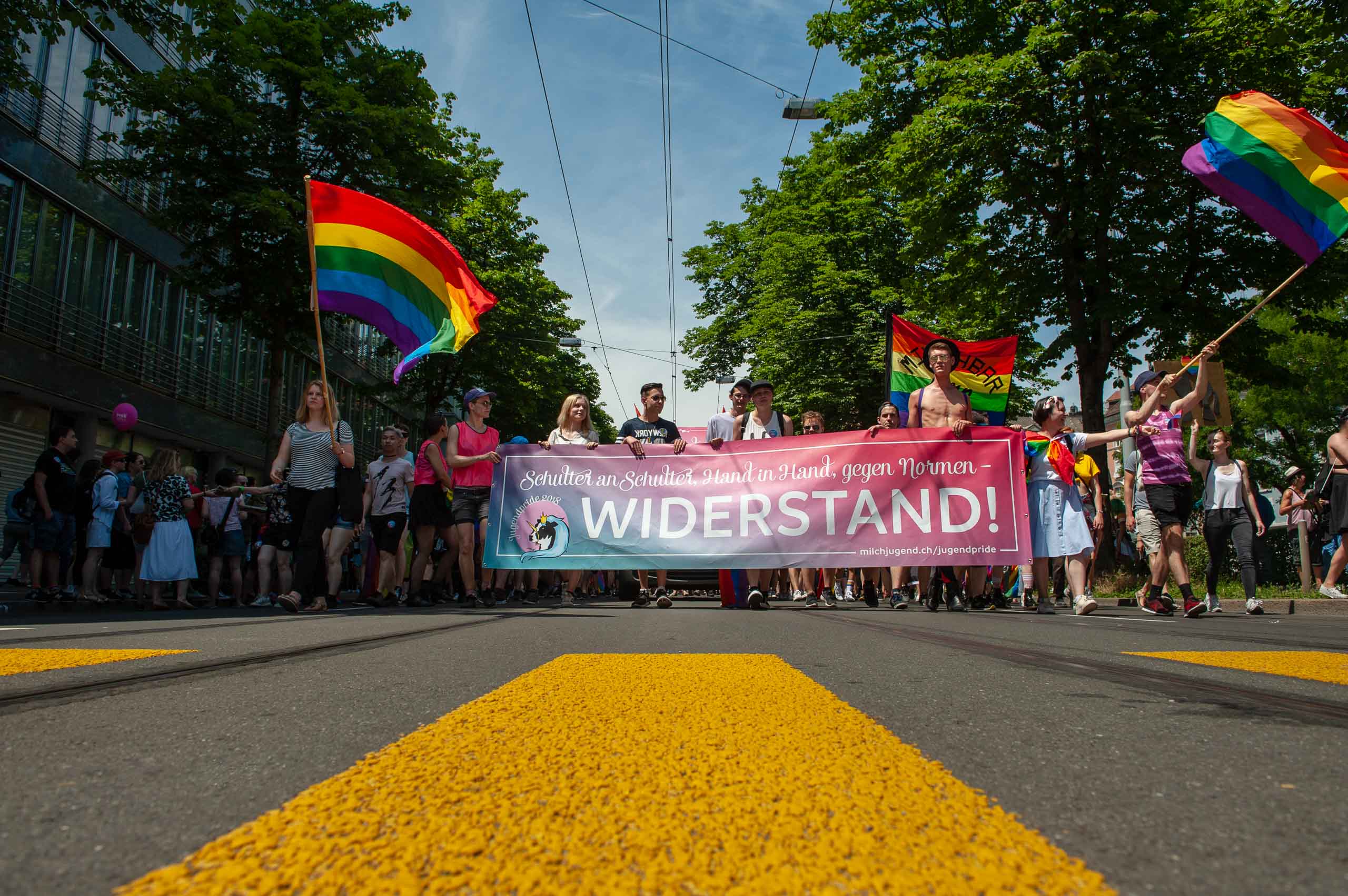 Zurich pride festival 2018 hochzeitsfotograf zurich bern geneva basel lausanne winterthur luzern switzerland wedding photographer street photojournalist 029