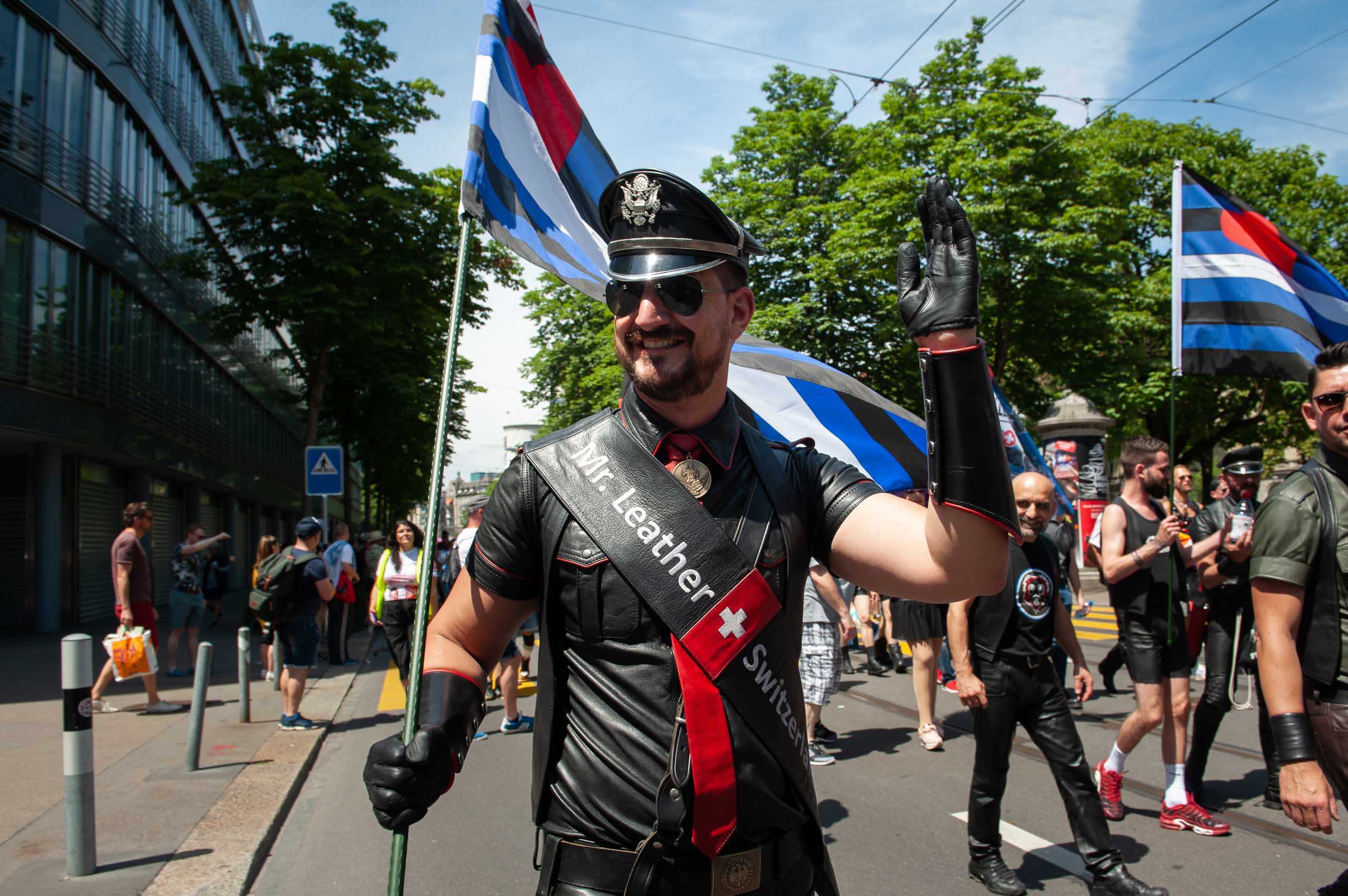 Zurich pride festival 2018 hochzeitsfotograf zurich bern geneva basel lausanne winterthur luzern switzerland wedding photographer street photojournalist 043