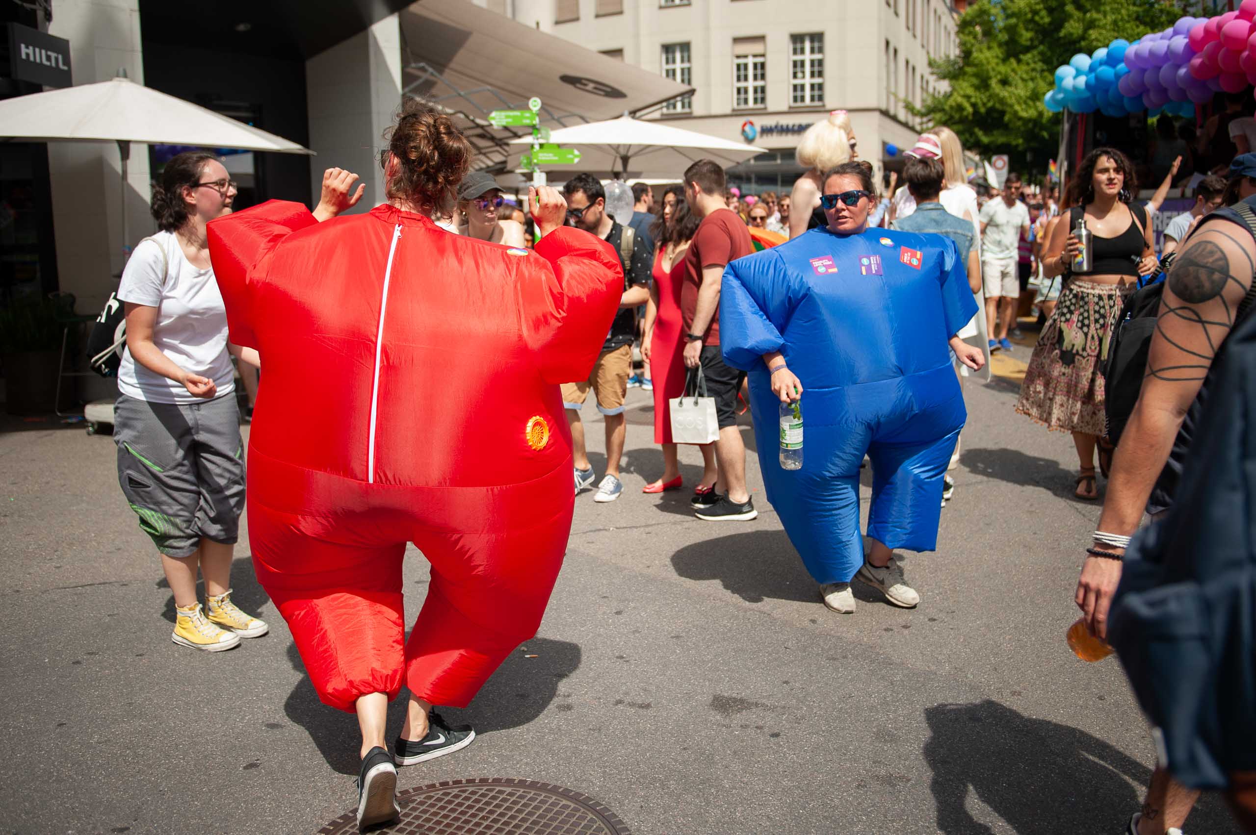 Zurich pride festival 2018 hochzeitsfotograf zurich bern geneva basel lausanne winterthur luzern switzerland wedding photographer street photojournalist 115